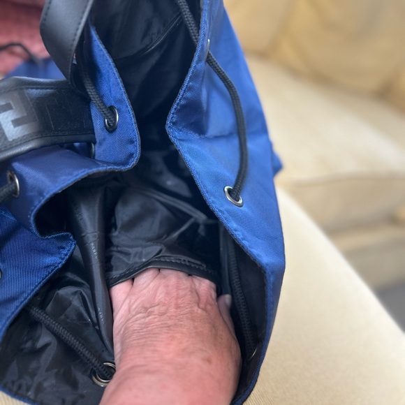 Versace Parfums bucket bag with shoulder straps. Blue with leather trim. - Picture 11 of 11